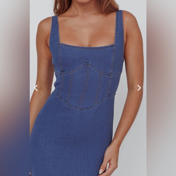 NWT Selfie Leslie High Frequency Midi Dress Washed Denim, M Blue Jean Bodycon - Picture 3 of 12